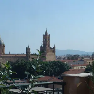 Camera-attico Luminoso Con Terrazza Alloggio in famiglia